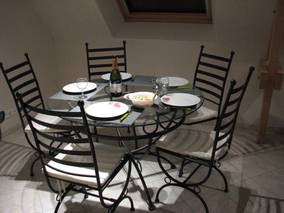 Kervraud Bernard Apartment Penestin Bagian luar foto